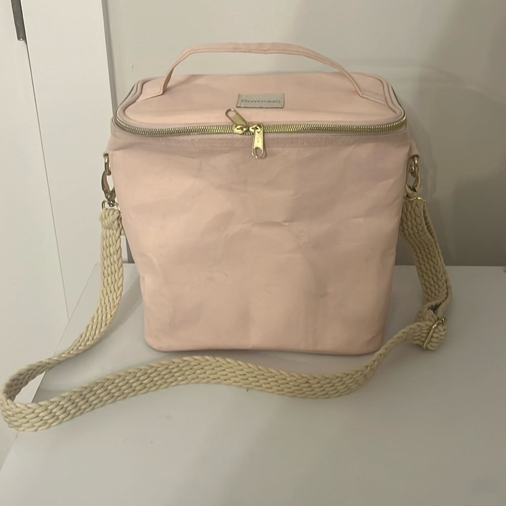 Pink so young lunch box